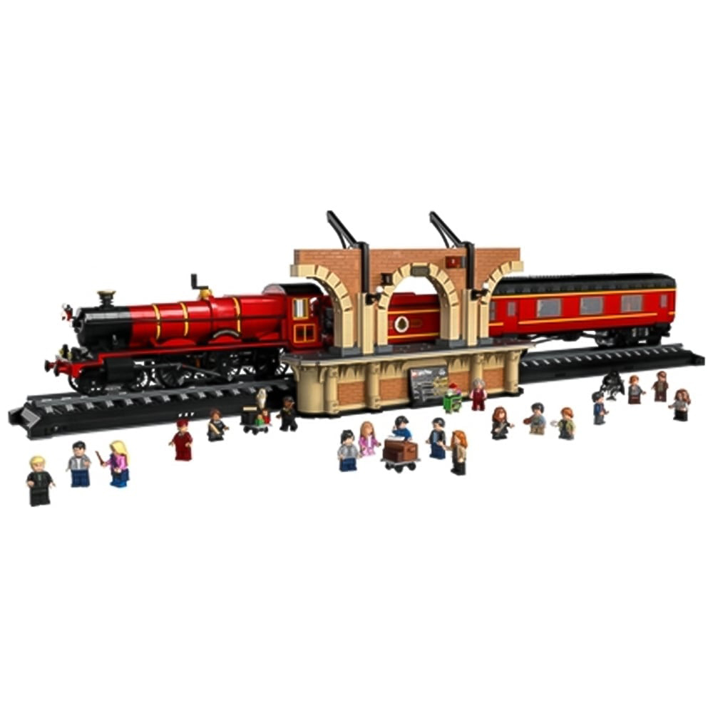 LEGO 76405 Harry Potter Hogwarts Express Image 2