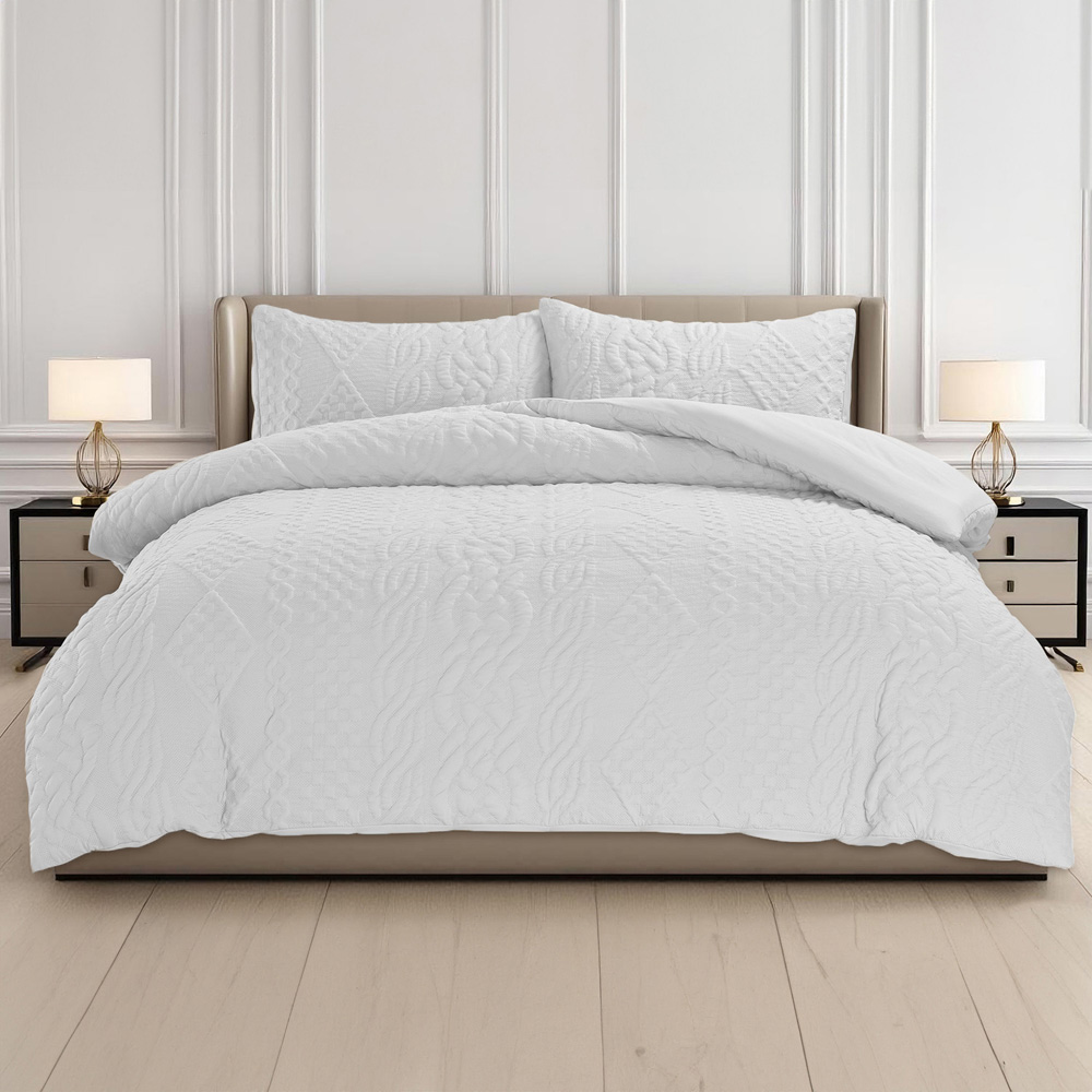 Velosso Double White Quilted Knit Duvet Set Image 1