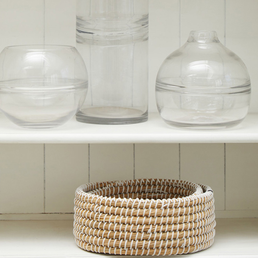 Premier Housewares White Detail Oval Straw Basket 2 Pack Image 2