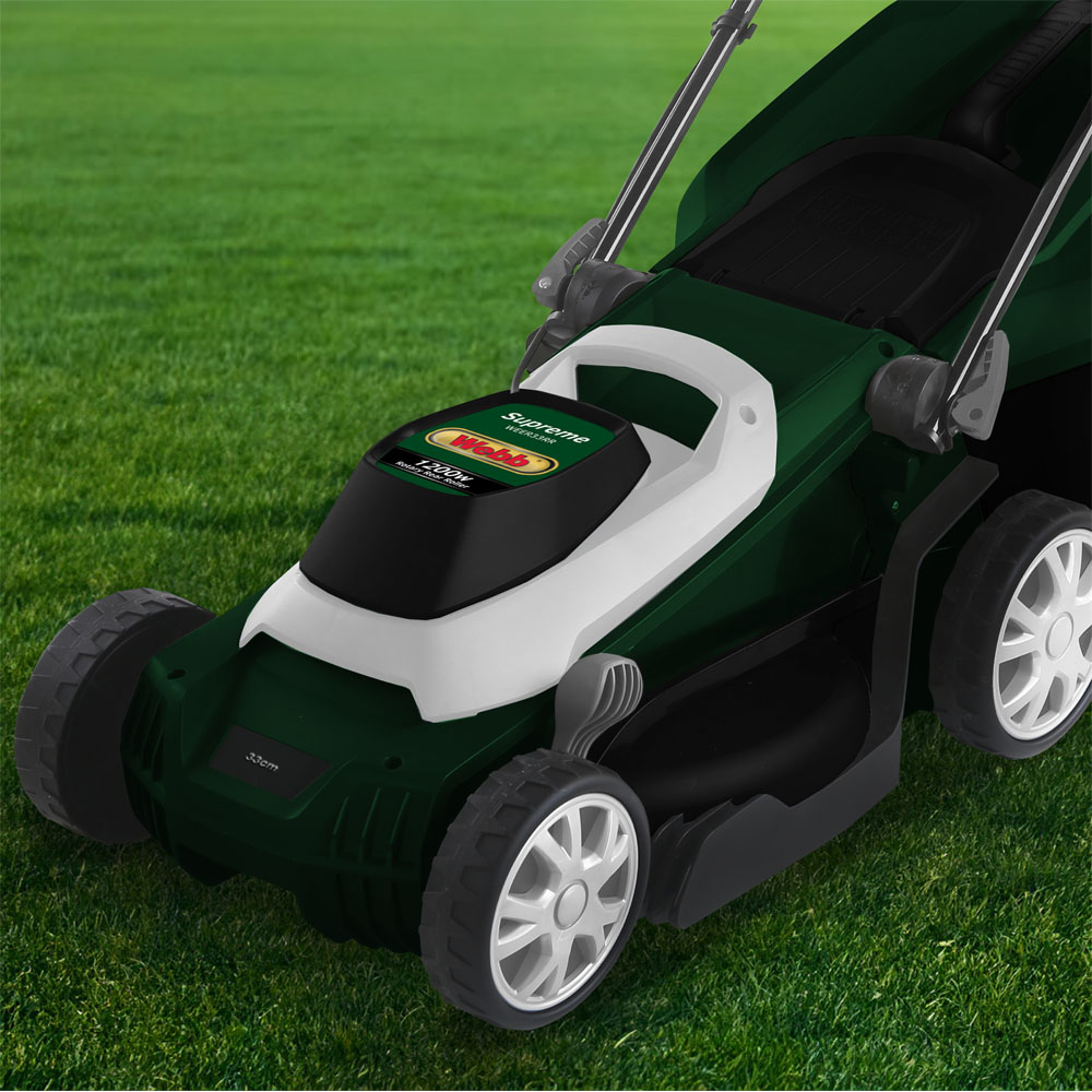 Webb Classic 33cm Electric Rotary Lawnmower with Rear Roller Image 2