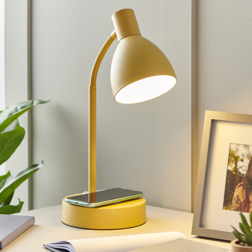 Wilko Ochre Wireless Charger Lamp Image 6