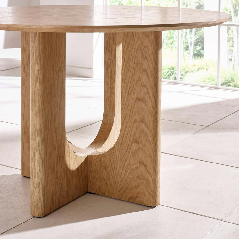 Julian Bowen Cellini 4 Seater Natural Oak Effect Round Dining Table Image 5