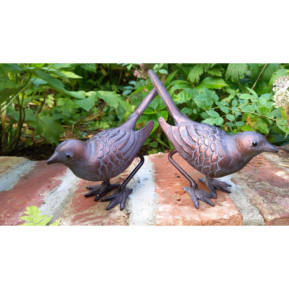 Inspirational Gifting 2 Piece Birds Cast Aluminium Garden Ornament Set Image 2