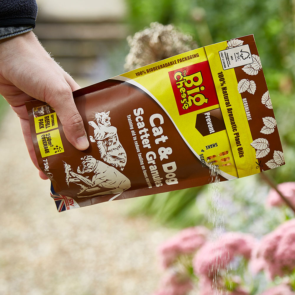 Defenders Cat Scatter Granules 750g Wilko