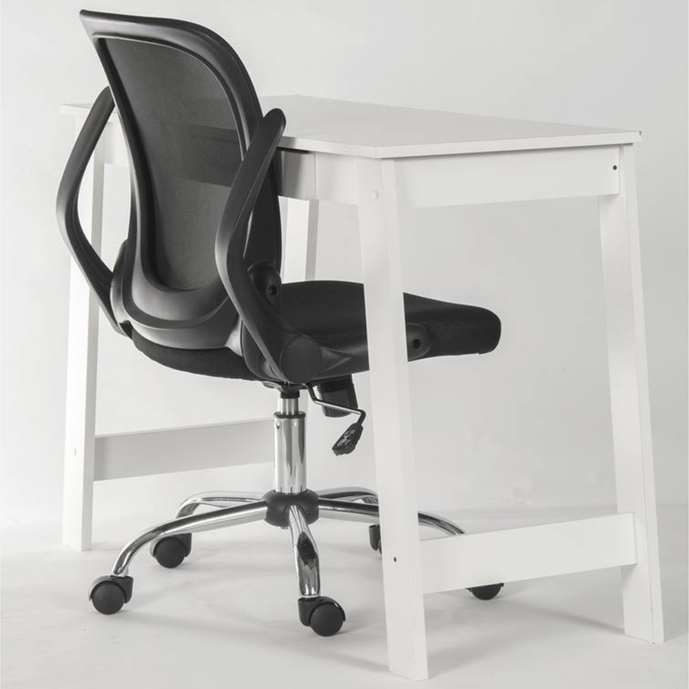 Teknik Black Mesh Swivel Office Chair Image 1