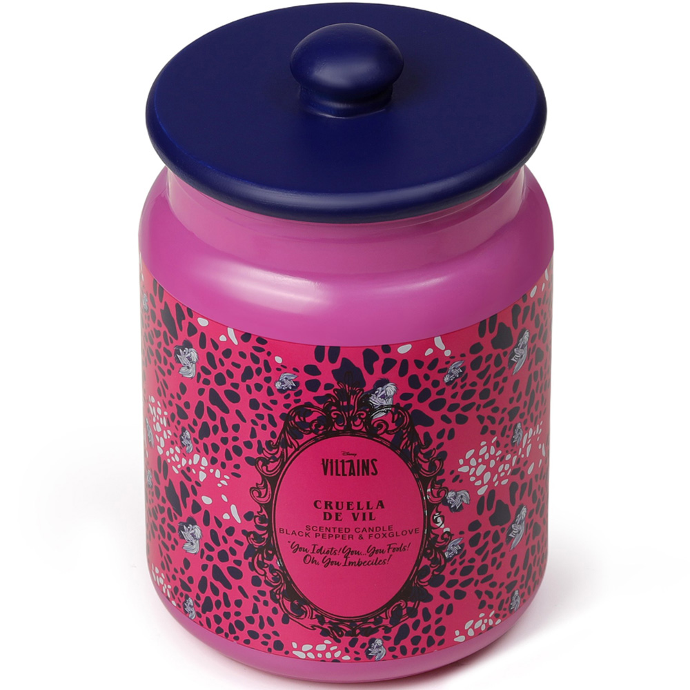 Disney Villains Cruella De Vil Black Pepper and Foxglove Scented Candle 430g Image 3