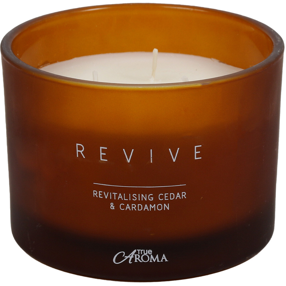True Aroma Revive Cedar and Cardamom Scented Candle Image 1
