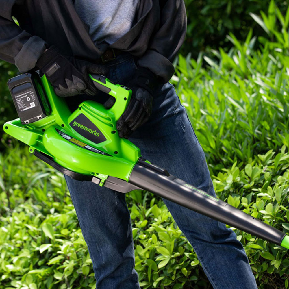 Greenworks 48V Cordless Blower and Vaccum (Tool Only) Image 5