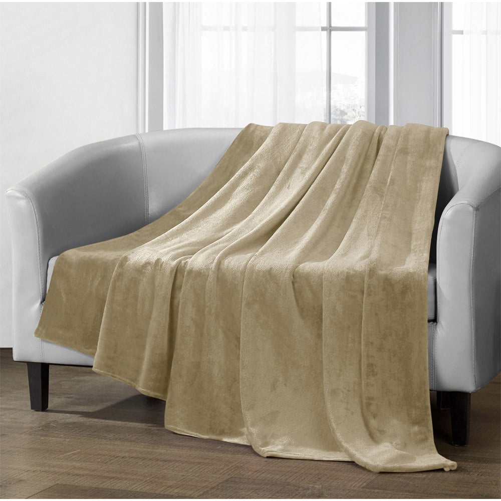 Velosso Latte Mink Throw 200 x 240cm Image 2