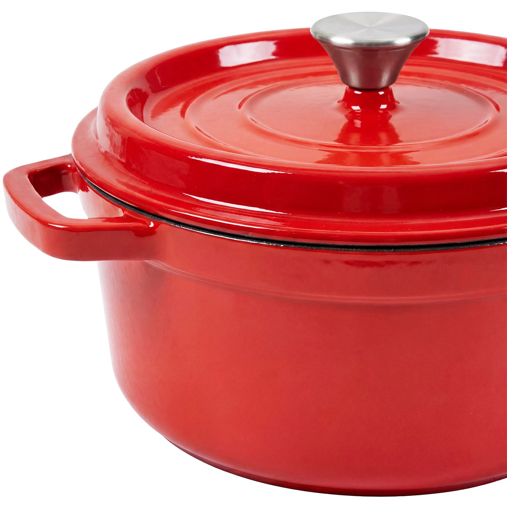 Living and Home 2L Red Enamelled Cast Iron Dutch Oven Image 4