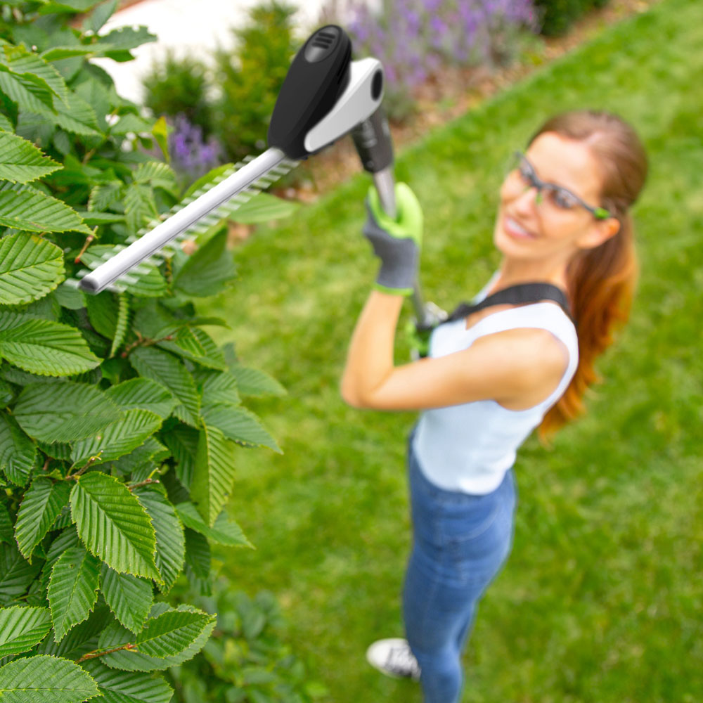 Gtech LHT50 18V Cordless Lightweight Hedge Trimmer Image 3