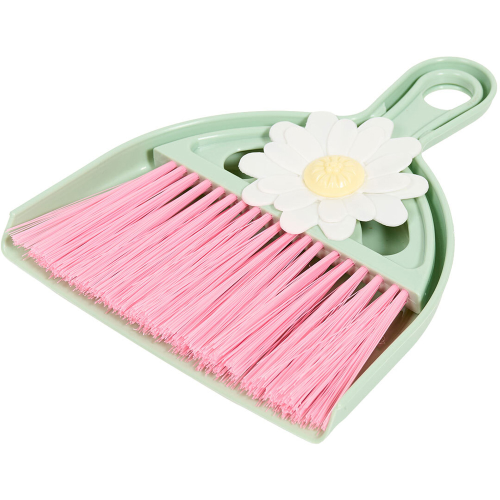 Flower Mini Dustpan and Brush Set Image 4