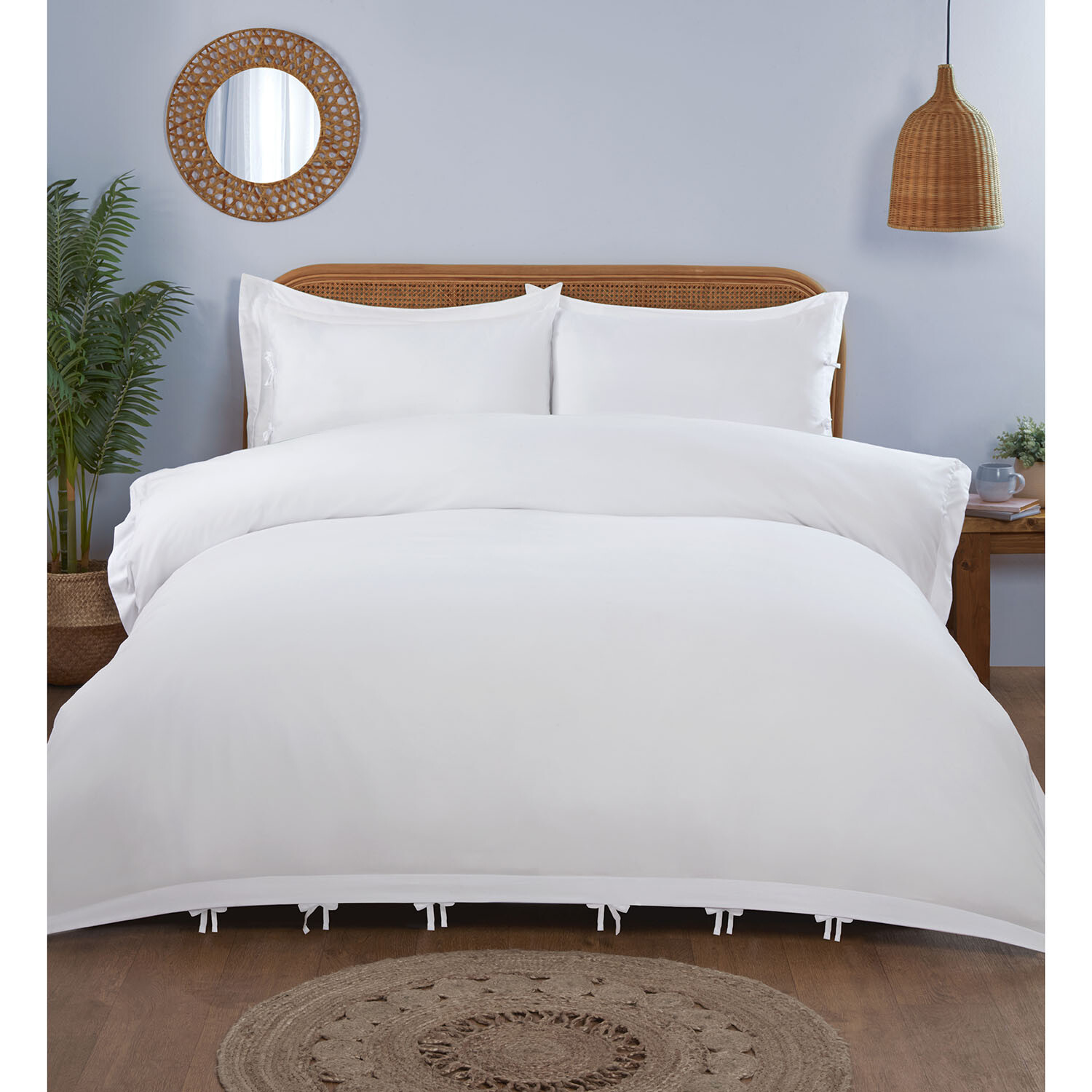 Moda Duvet Set - White / Single Image 1