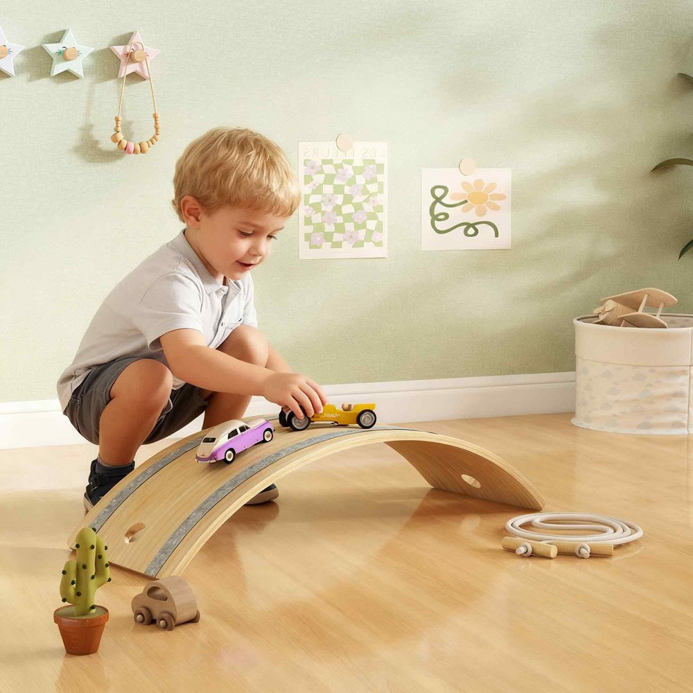 Tommy Toys AIYAPLAY Kids Balance Board with Rope and Felt Pad Image 2