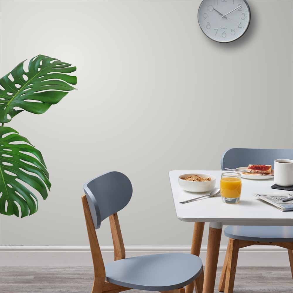 Wilko Walls & Ceilings Chalk White Silk Emulsion Paint 5L Image 4