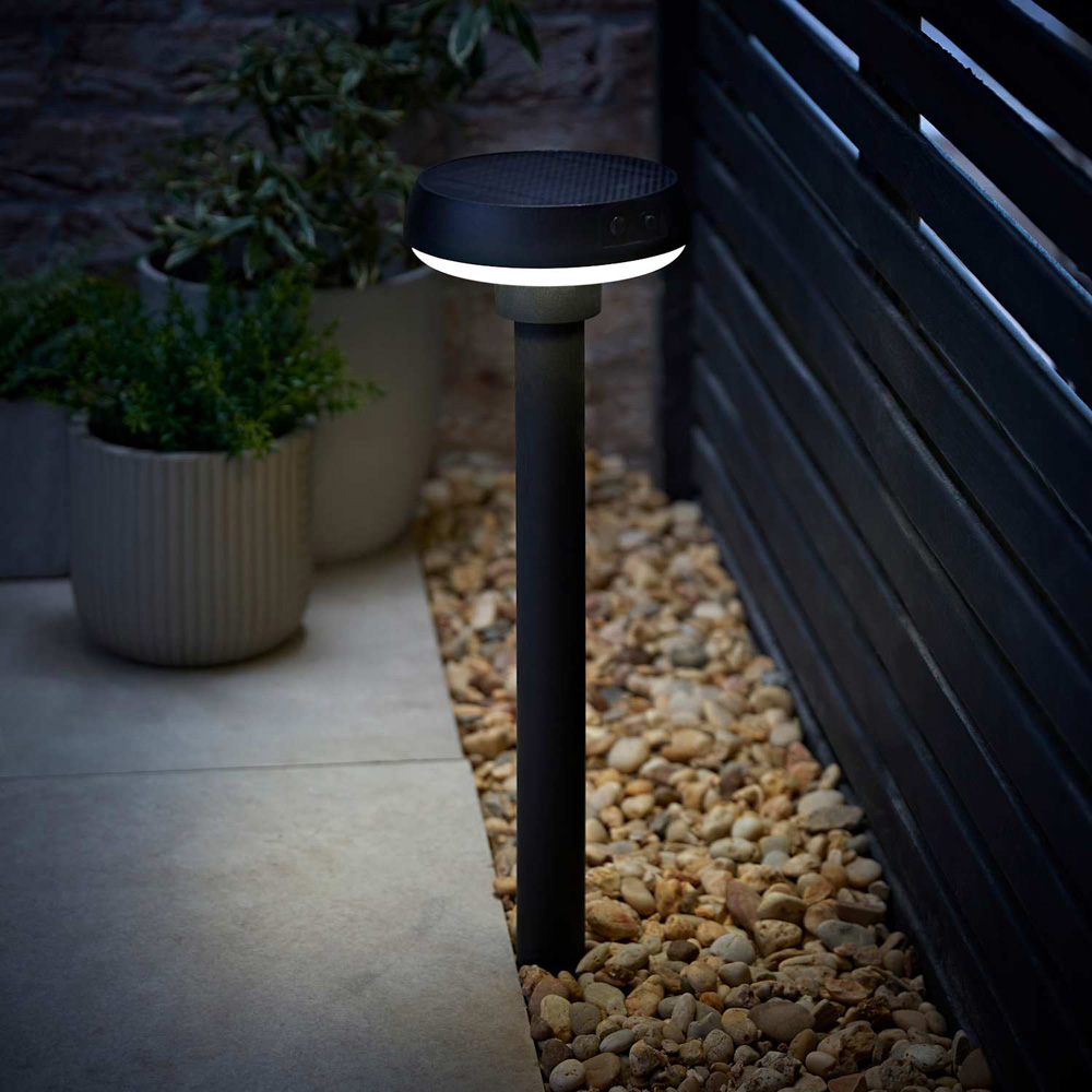 ValueLights Matte Black Solar LED Outdoor Spike Light with PIR Motion Sensor Image 6