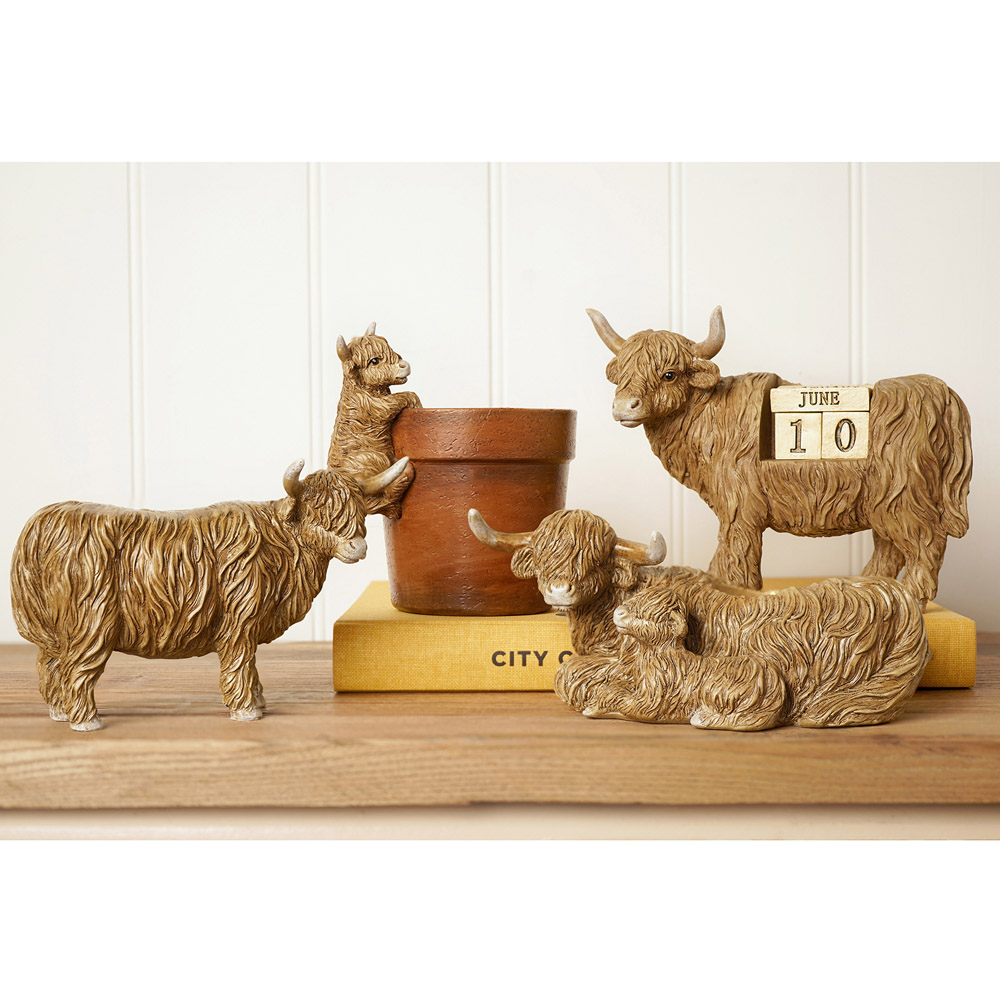 Country Living Highland Cow Plant Pot Image 6