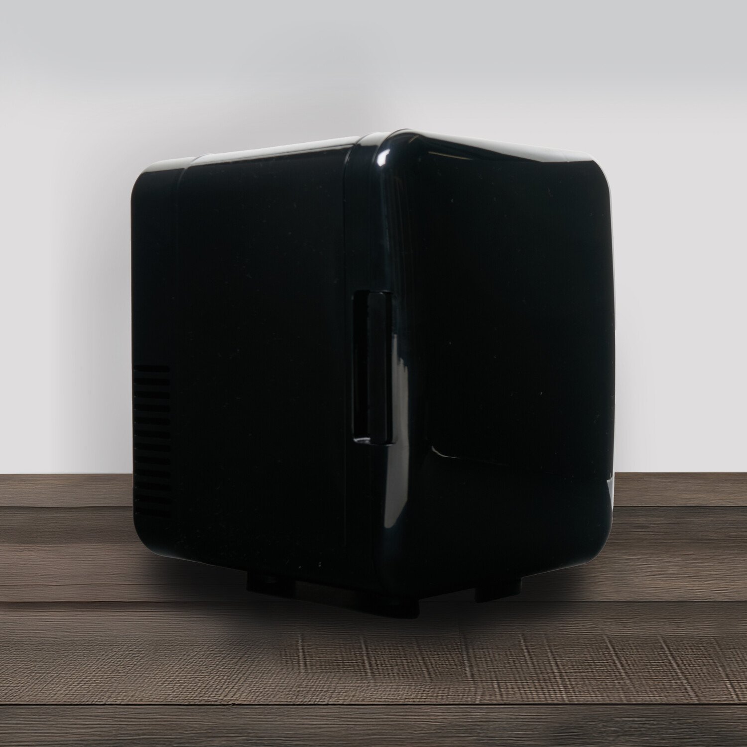 Kitchen Master Mini Fridge 4L Black Image 10