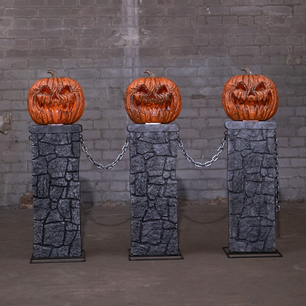 Samuel Alexander Battery Powered LED Light-Up Halloween Pumpkin Fence 97cm x 1.2m Image 3