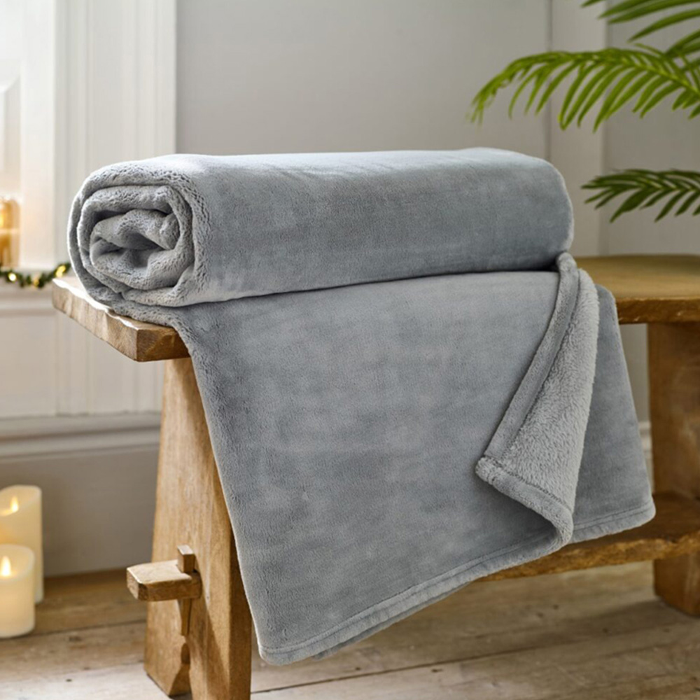 Deyongs Coco Touch Grey Throw 140 x 180cm Image 2