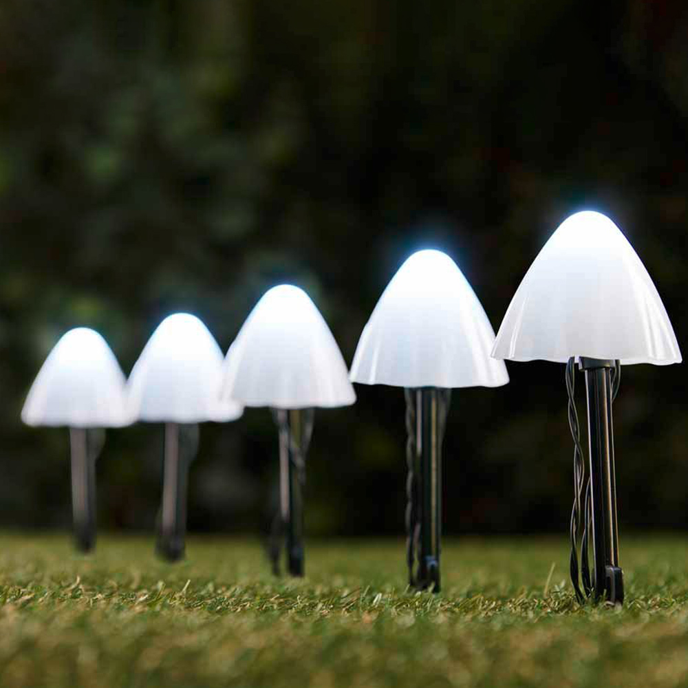 Wilko 10 Pack Mushroom Garden Solar Stake Lights Image 5
