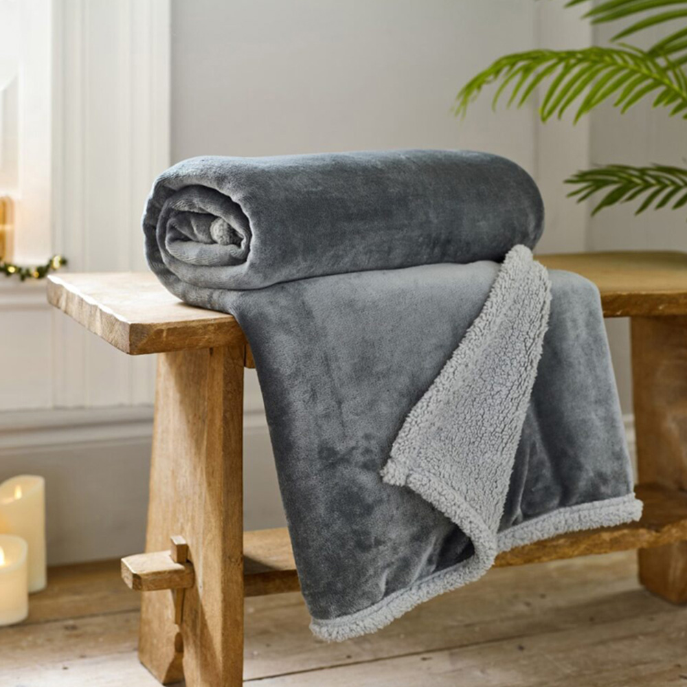 Deyongs Hazelwood Silver Throw 130 x 170cm Image 2