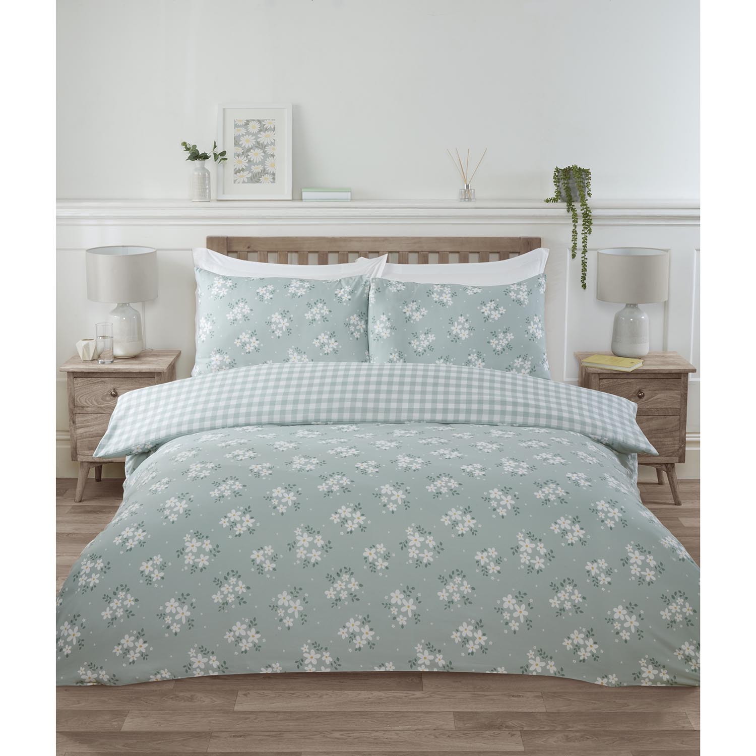 My Home Daisy Duvet Cover and Pillowcase Set - Sage / Single Image 1