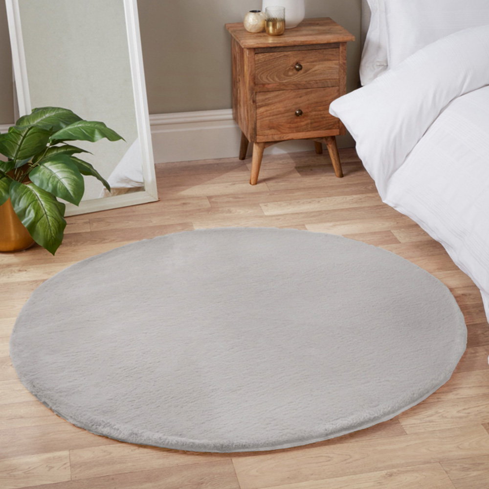 Portland HMC Luxe Silver Faux Fur Rug 133 x 133cm Image 1