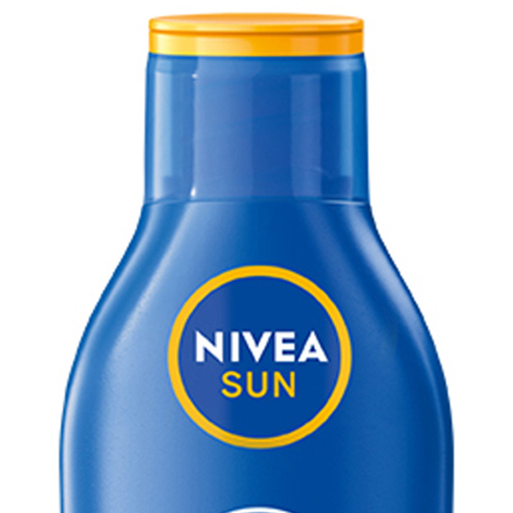 Nivea Sun Protect and Moisture Sun Cream Lotion SPF20 200ml Image 2