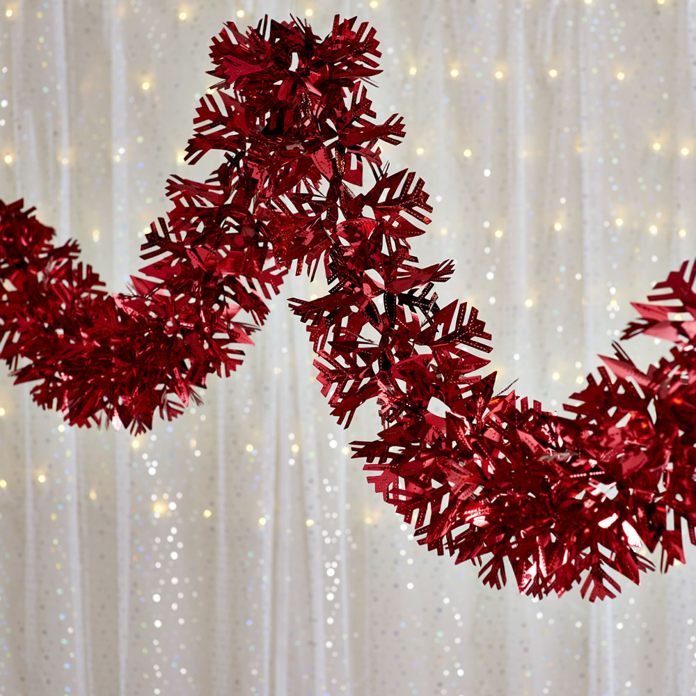Wilko Luxury Foil Christmas Garland in Red 2.7m Image