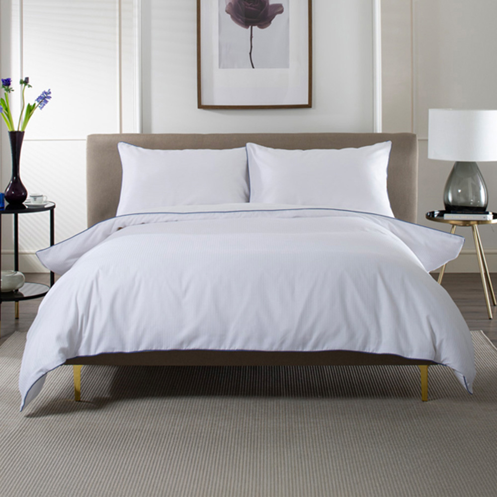 The Lyndon Company Ridgeway Super King Size White Duvet Set Image 1