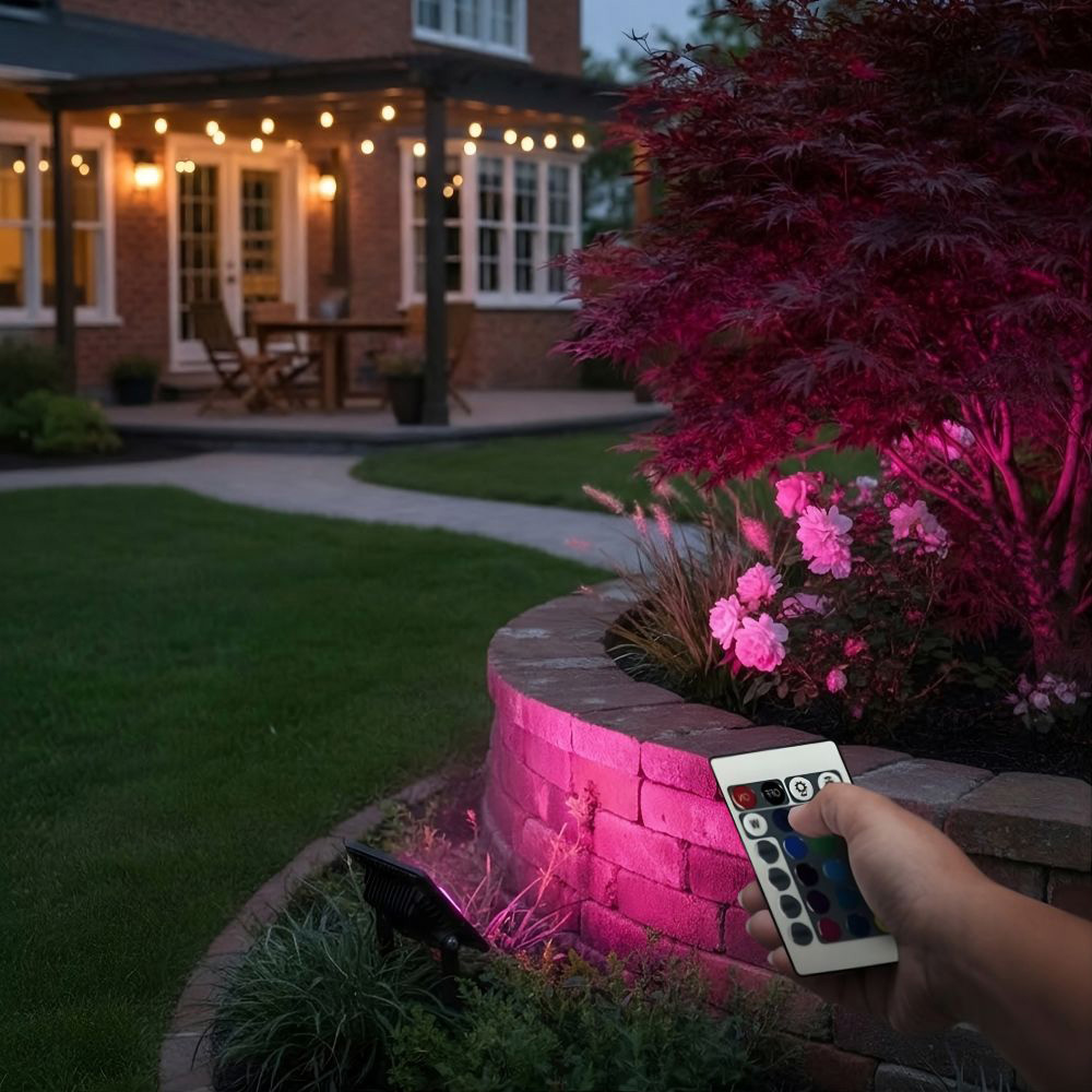 V-TAC 30W RBG and White LED Colour Changing Floodlight Image 4