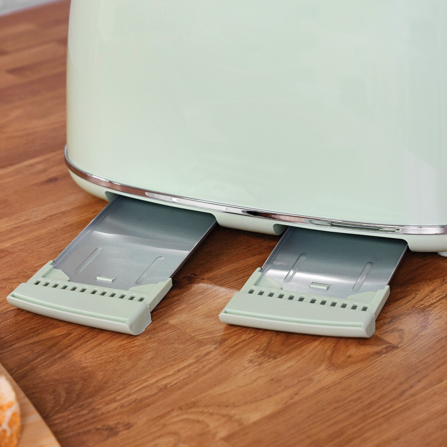 Retro 4 Slice Toaster Sage Image 3
