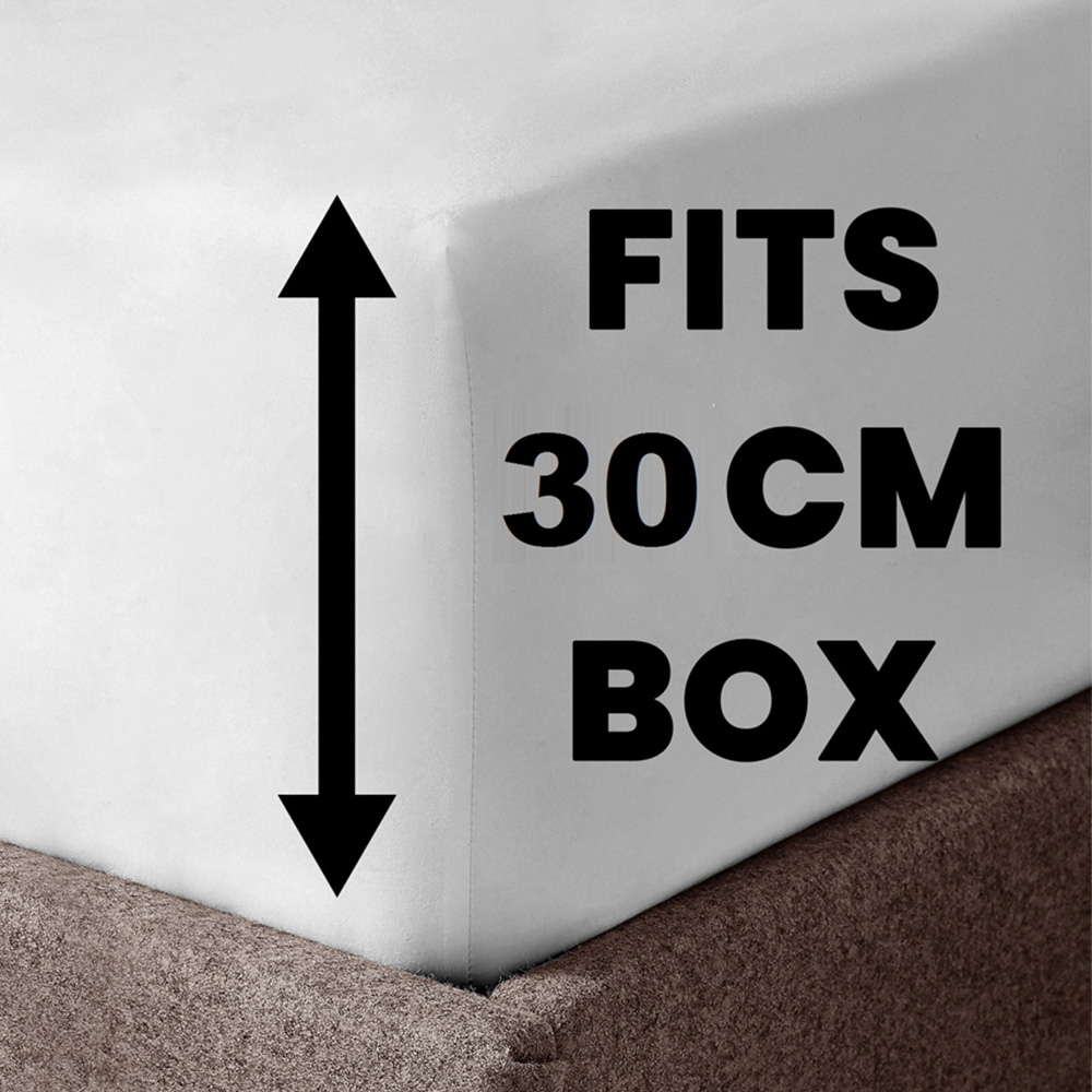 Sweet Dreams Double White T200 Percale Fitted Sheet Image 3