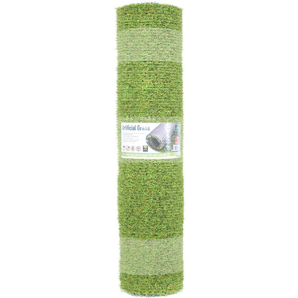 GardenKraft 15mm 4m x 1m Light Green Artificial Grass Image 3