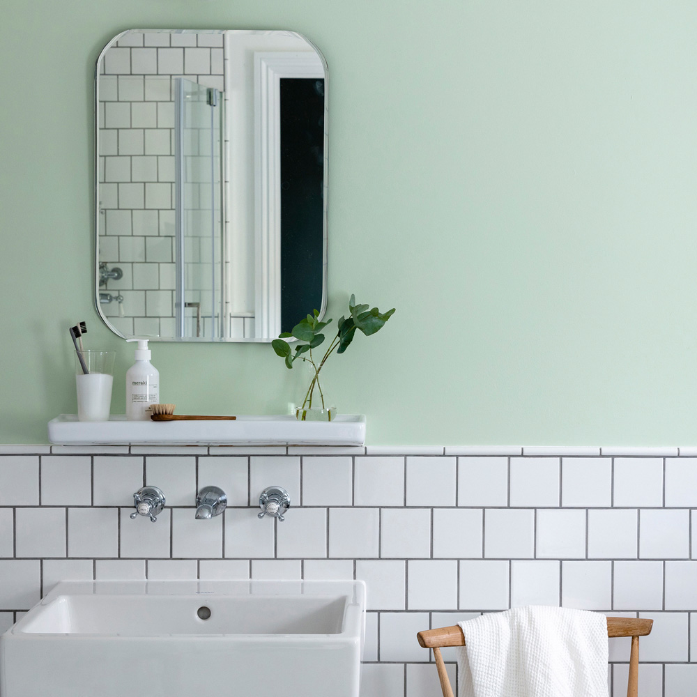 Craig & Rose Walls and Ceilings Soft Green Chalky Emulsion Paint 5L Image 4