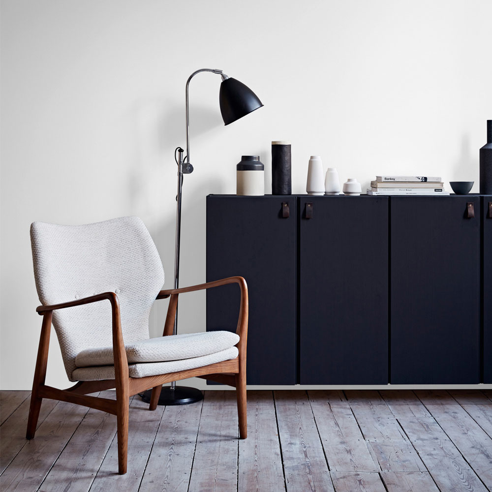 Crown Breatheasy Walls & Ceilings Pure Brilliant White Premium Matt Emulsion Paint 5L Image 4