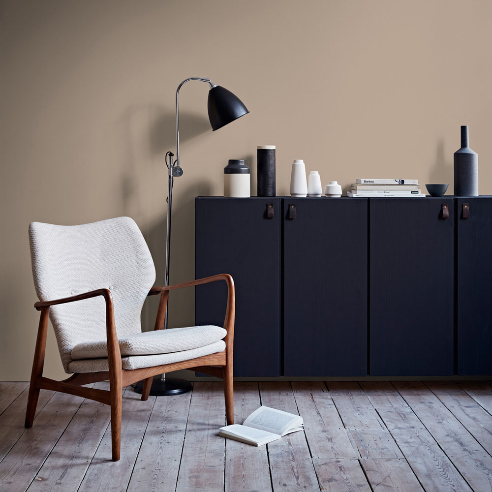 Crown Walls & Ceilings Picnic Basket Mid Sheen Emulsion Paint 5L Image 4