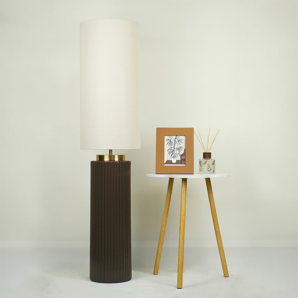 XL Clara Lamp Chocolate Image 2