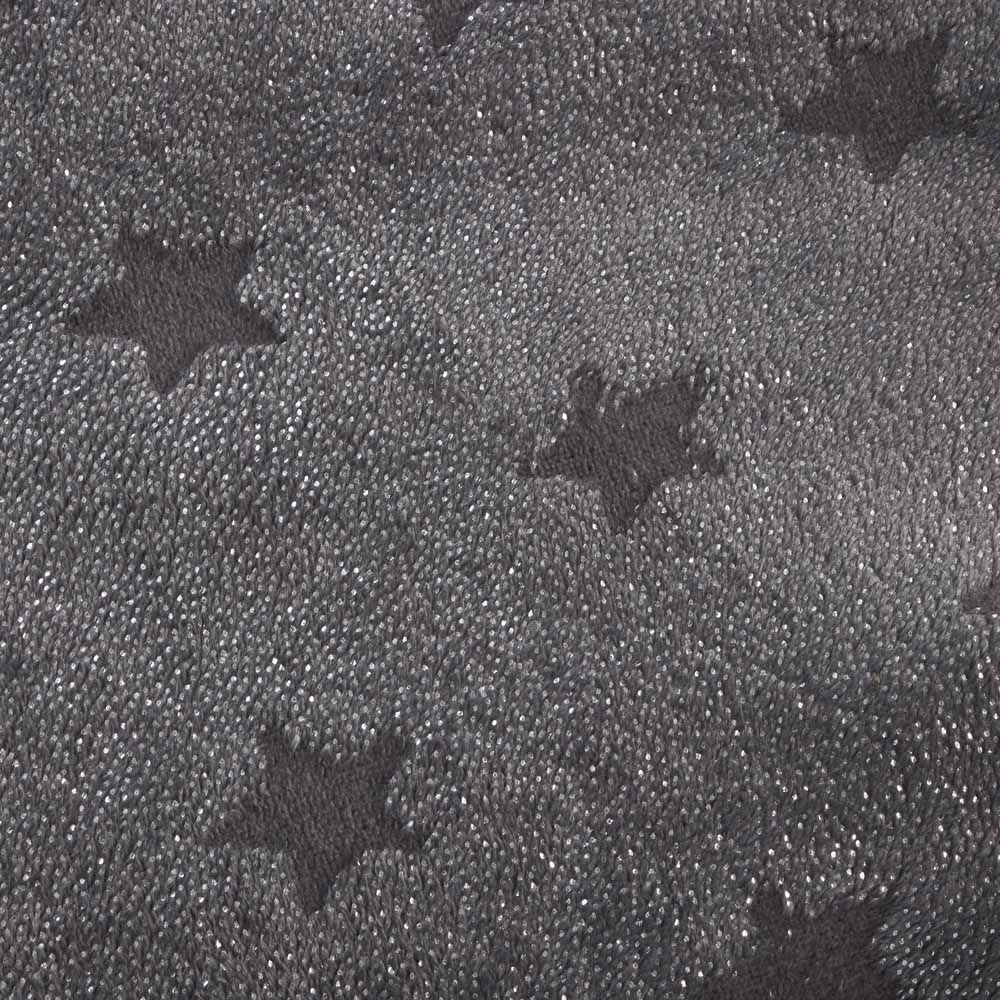 Wilko Grey Stars Fleece Throw 120 x 150cm Image 3