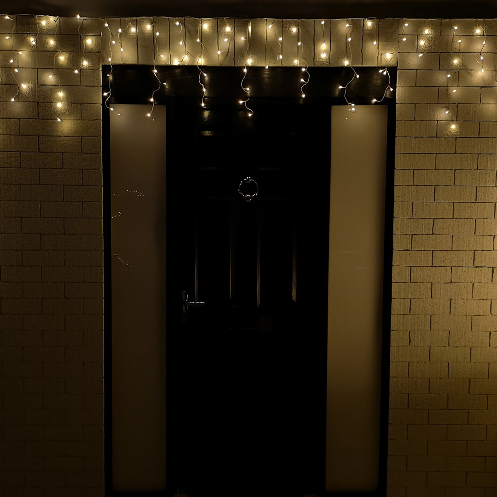 Samuel Alexander 1000 Warm White LED White Cable Frosted Icicle Light 25m Image 7