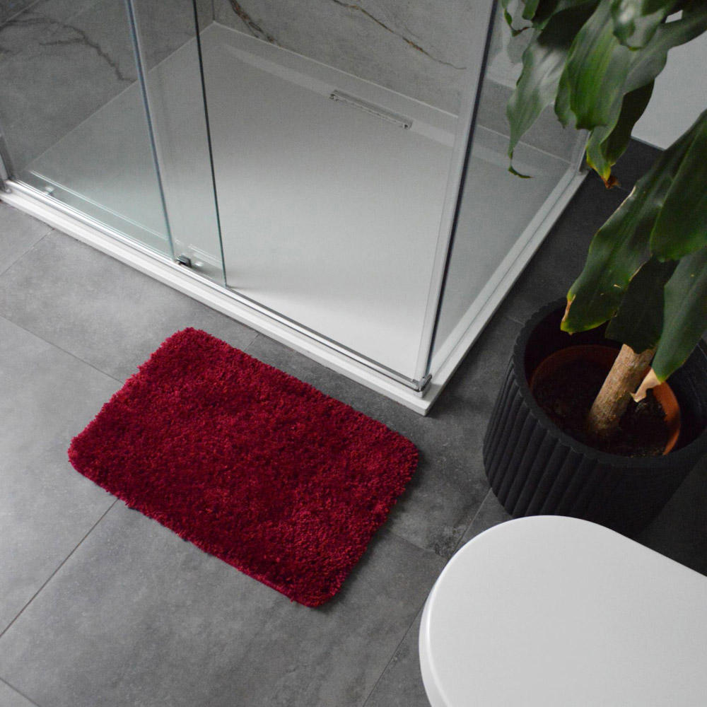 Allure Bath Fashions Burgundy Microfibre Shaggy Bath Mat 40 x 60cm Image 2