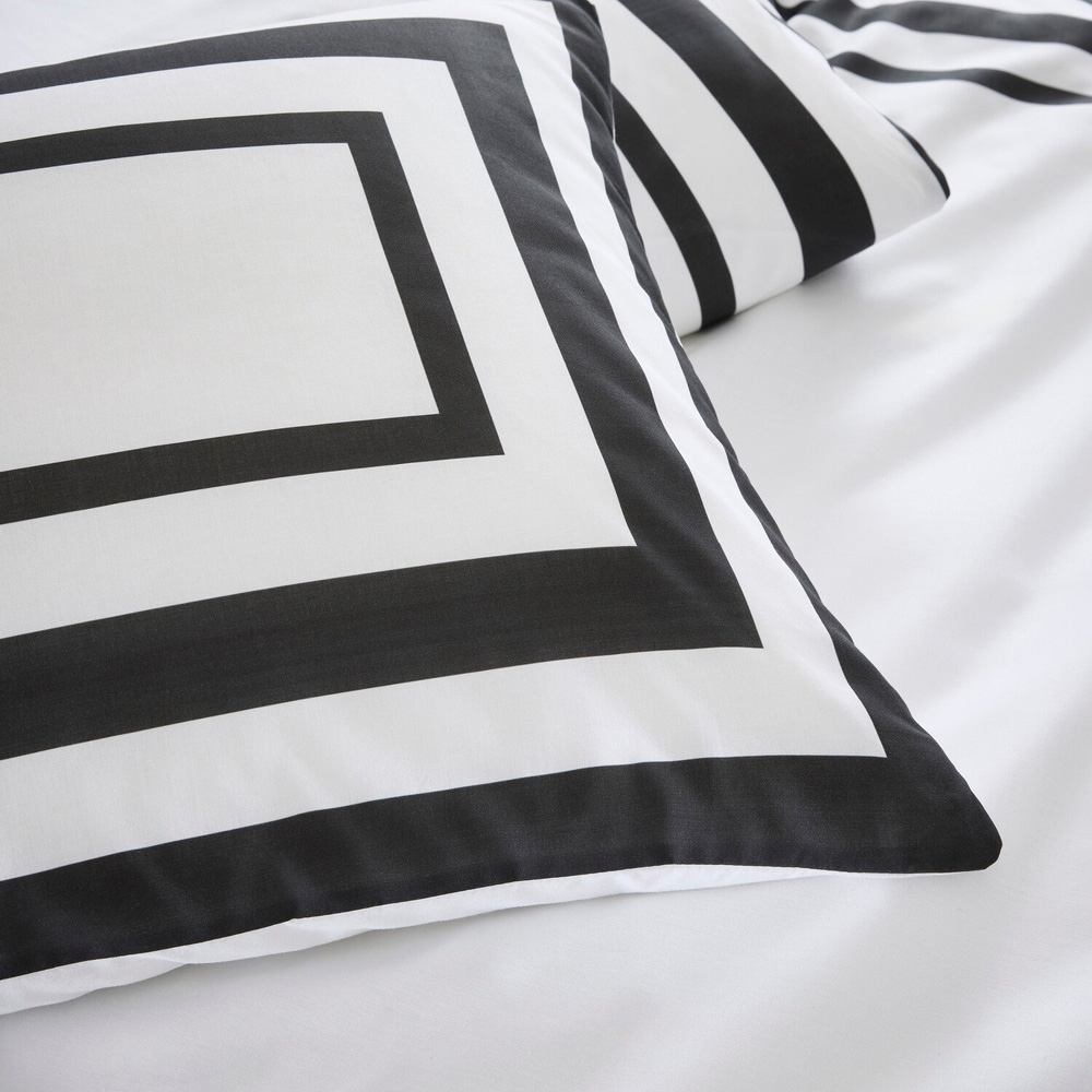 Oxford Border Duvet Set Monochrome Superking Image 4