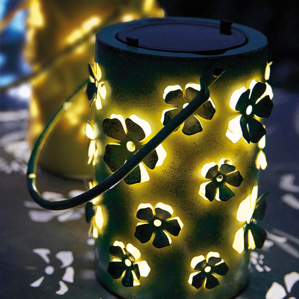 Luxform Global Yellow LED Garden Solar Daisy Flower Lantern Image 2