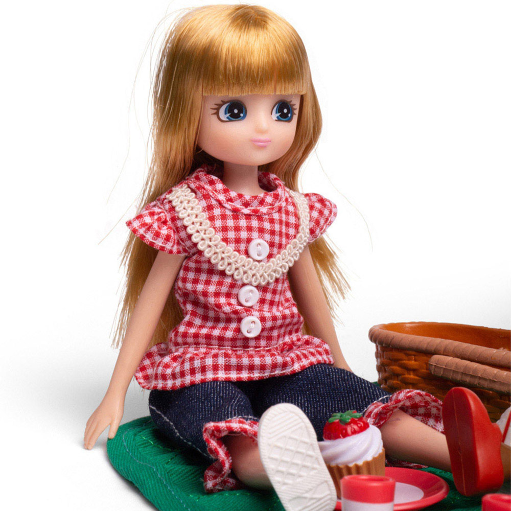 Lottie Dolls Picnic In The Park Playset Image 4