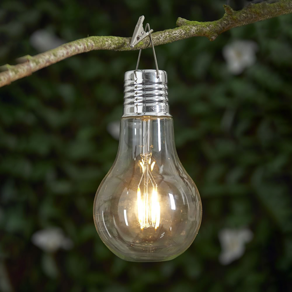 Single Wilko Garden Solar Retro Light Bulb in Assorted styles Image 2