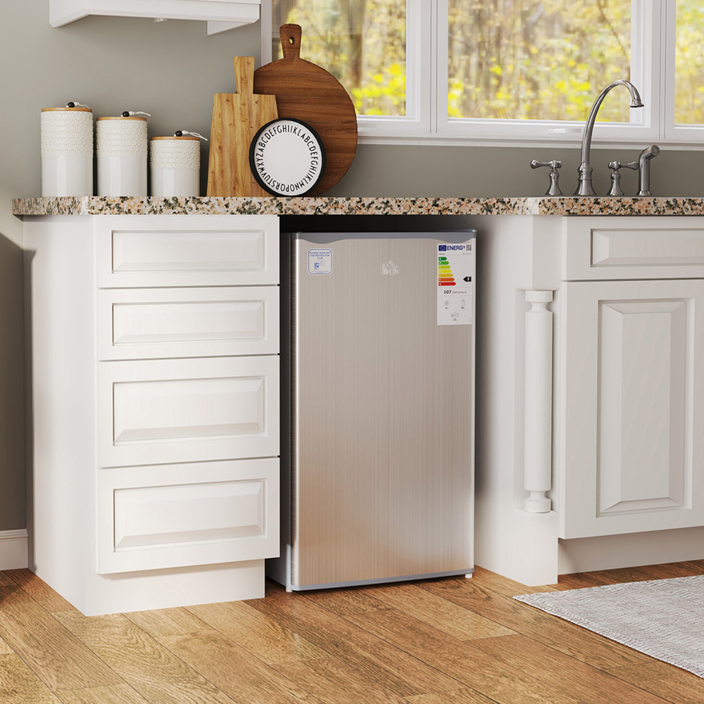 HOMCOM 800-129V73GY Grey 91L Freestanding Under Counter Fridge Image 3