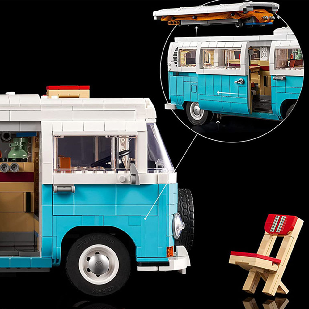 LEGO 10279 Volkswagen T2 Camper Van Image 4