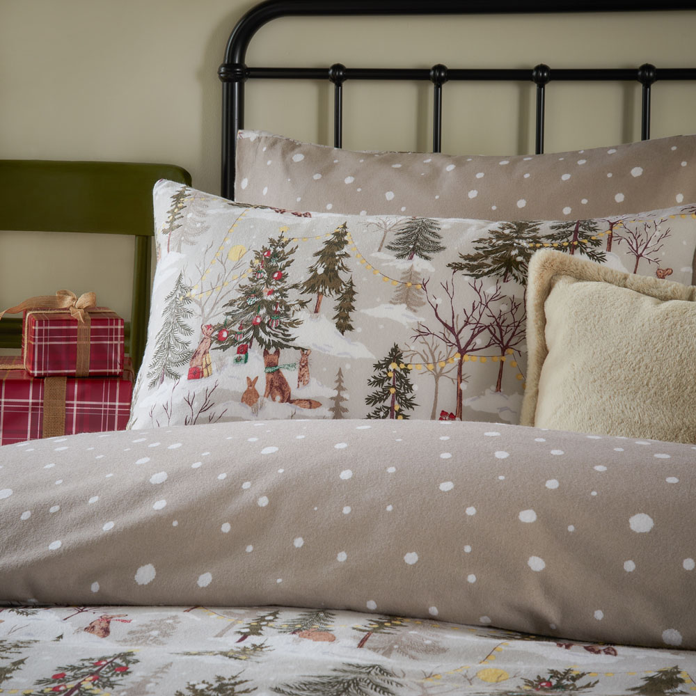 Furn Super King Size Forest Festivities Printed Reversible Duvet Set Image 2