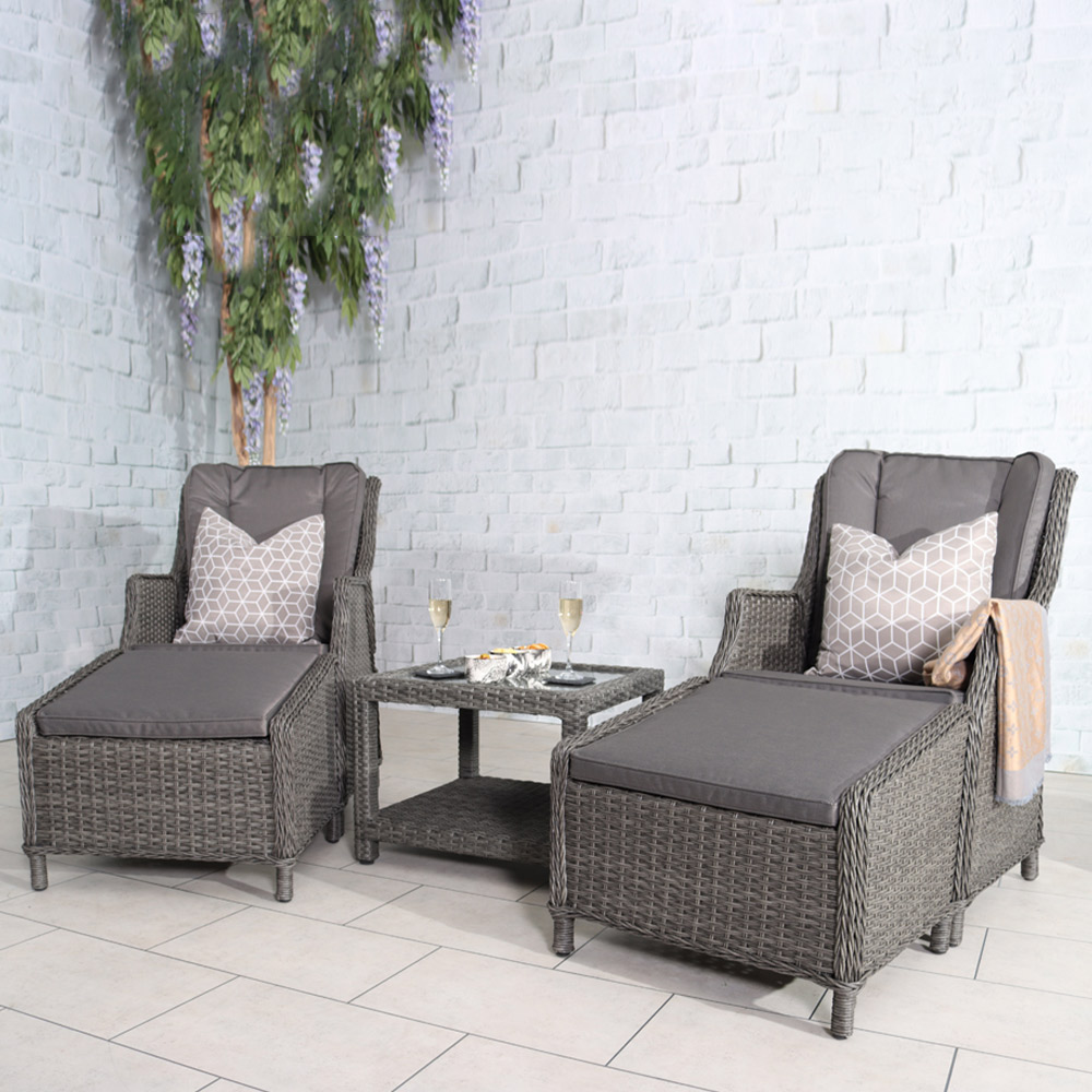 Royalcraft Paris Set of 2 Deluxe Gas Relaxer Chairs Image 1